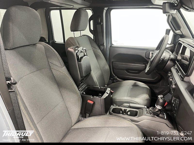 2026 Jeep Gladiator NIGHTHAWK