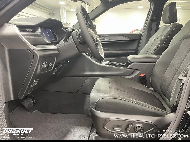 2026 Jeep Grand Cherokee L LAREDO X
