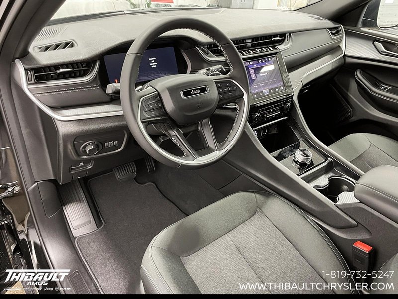 2026 Jeep Grand Cherokee L LAREDO