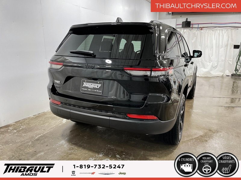 Jeep Grand Cherokee LAREDO ALTITUDE 2025