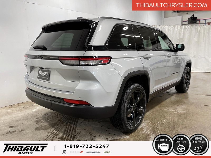Jeep Grand Cherokee LAREDO ALTITUDE 2025