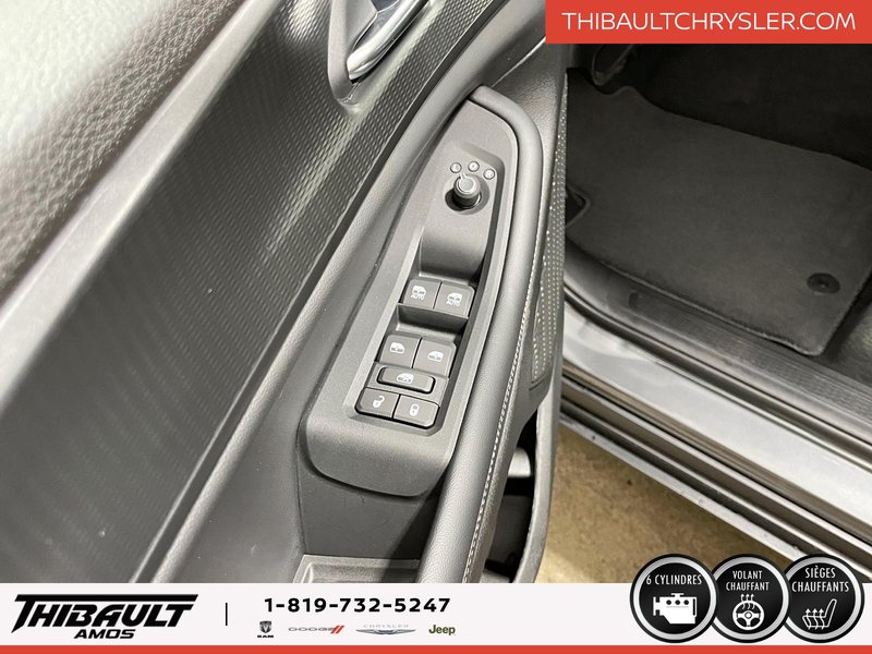 Jeep Grand Cherokee LAREDO ALTITUDE 2025