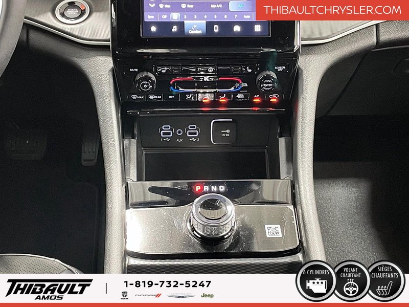 Jeep Grand Cherokee LAREDO ALTITUDE 2025