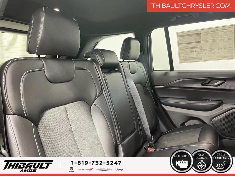 Jeep Grand Cherokee LAREDO ALTITUDE 2025