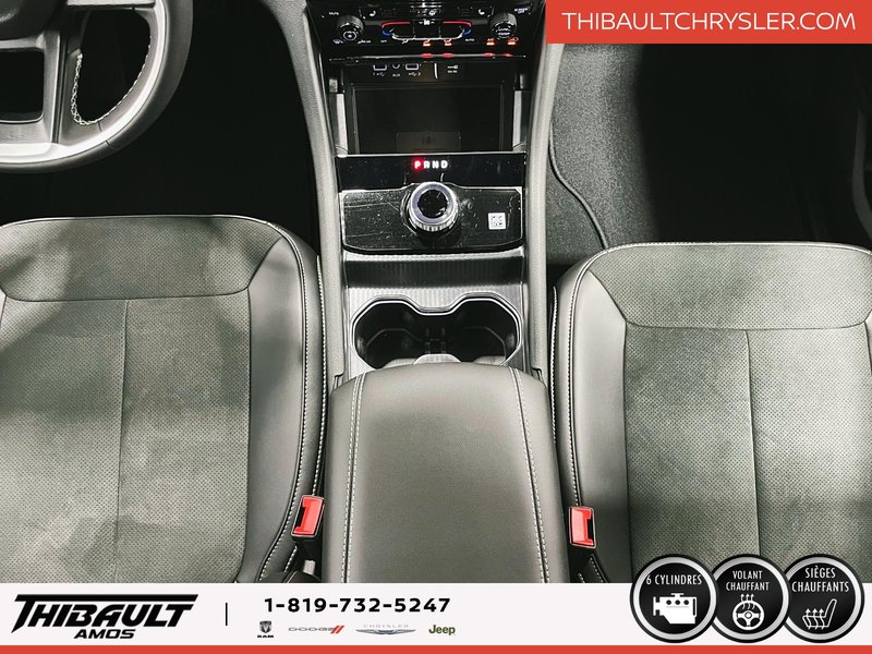 Jeep Grand Cherokee LAREDO ALTITUDE 2025