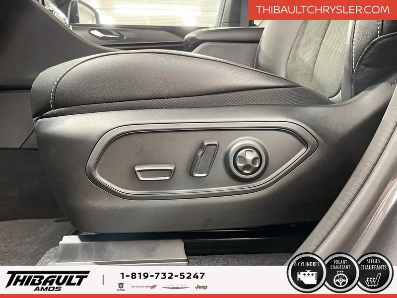 Jeep Grand Cherokee LAREDO ALTITUDE 2025