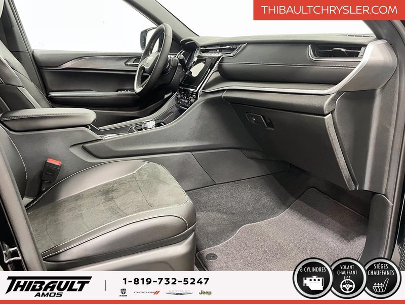 Jeep Grand Cherokee LAREDO ALTITUDE 2025