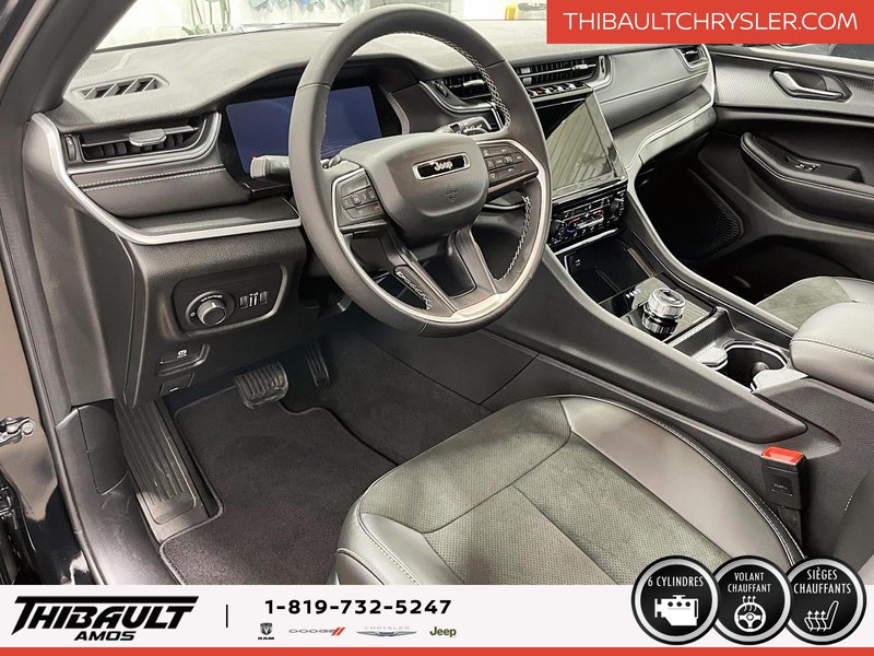 Jeep Grand Cherokee LAREDO ALTITUDE 2025