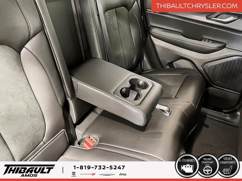 Jeep Grand Cherokee LAREDO ALTITUDE 2025
