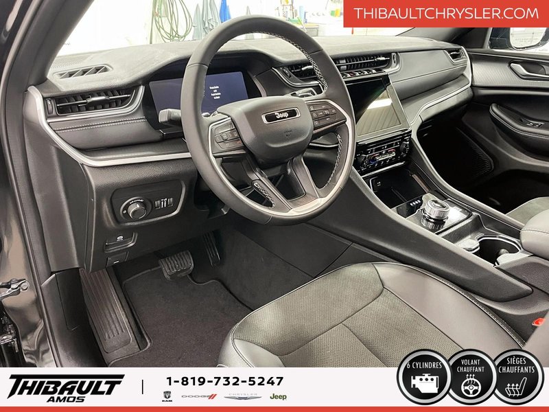 2025 Jeep Grand Cherokee LAREDO ALTITUDE