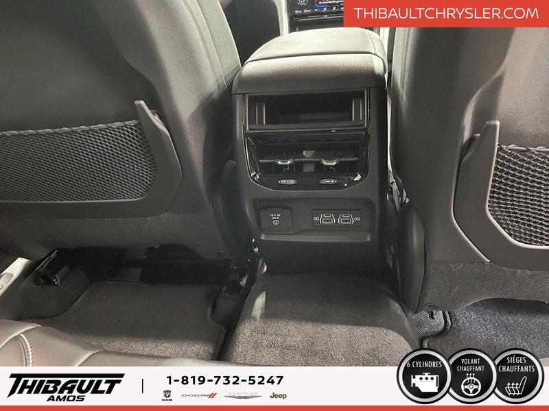 2025 Jeep Grand Cherokee LAREDO ALTITUDE