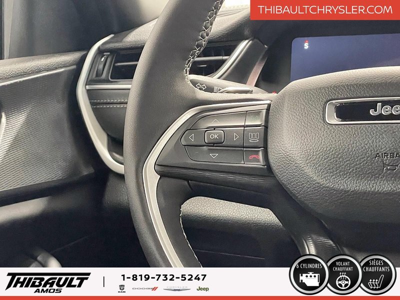 2025 Jeep Grand Cherokee LAREDO ALTITUDE