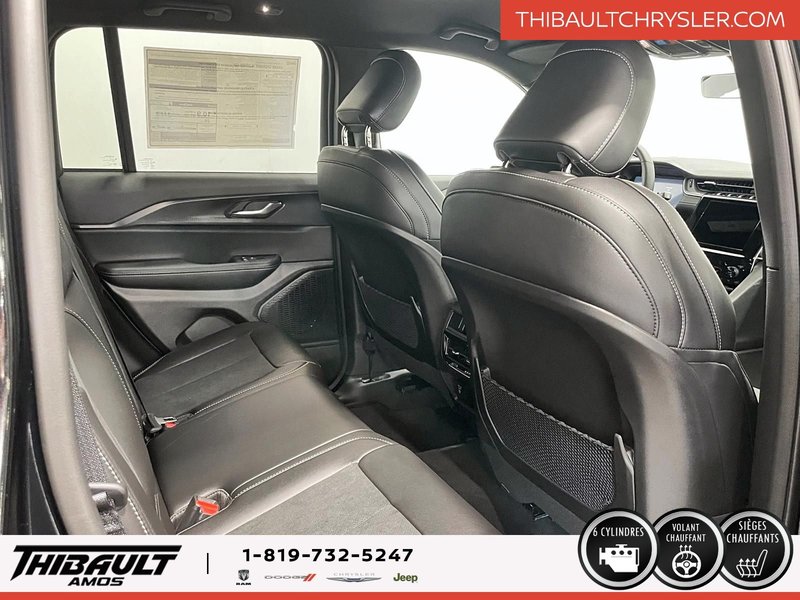 2025 Jeep Grand Cherokee LAREDO ALTITUDE