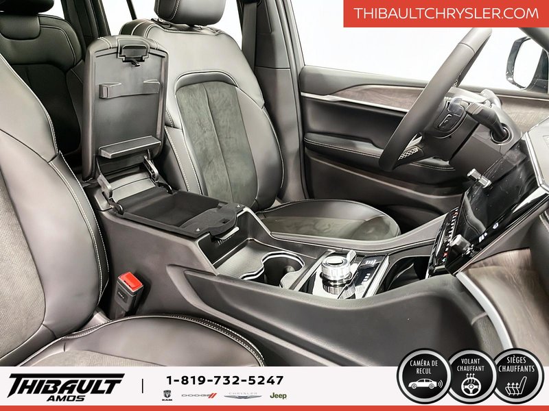 2026 Jeep Grand Cherokee ALTITUDE