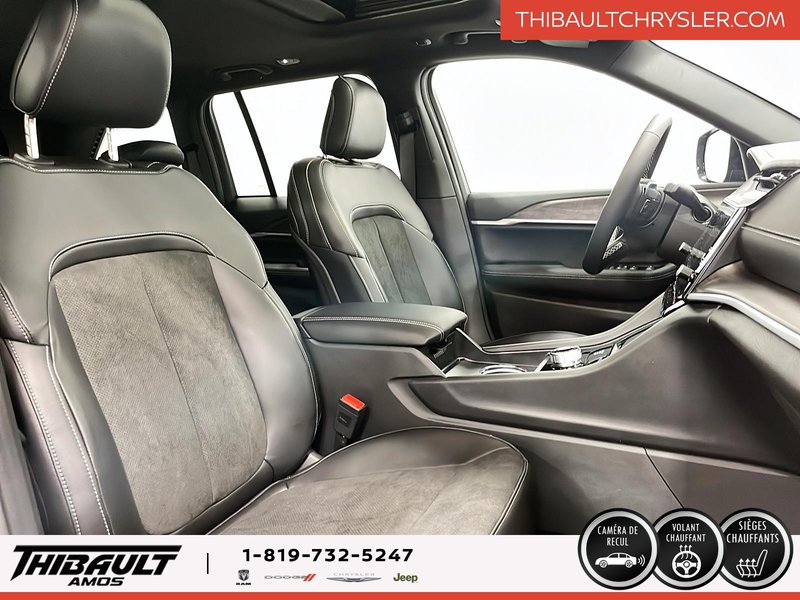2026 Jeep Grand Cherokee ALTITUDE