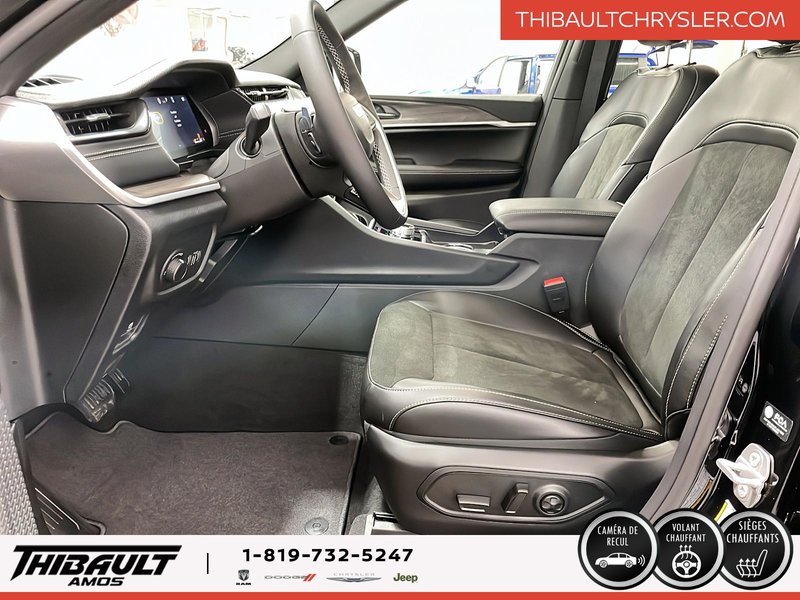 2026 Jeep Grand Cherokee ALTITUDE