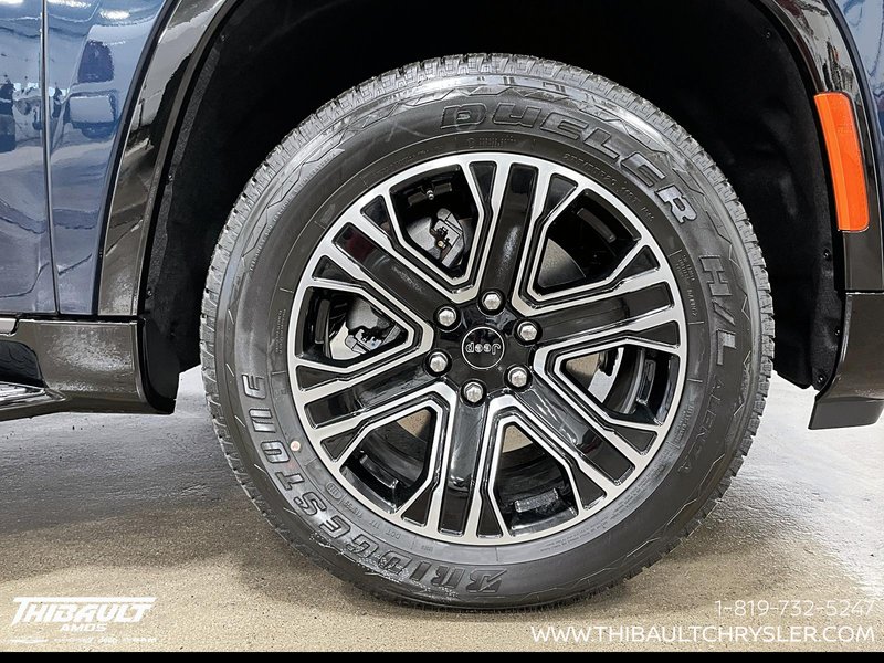 2026 Jeep Grand Wagoneer L BASE