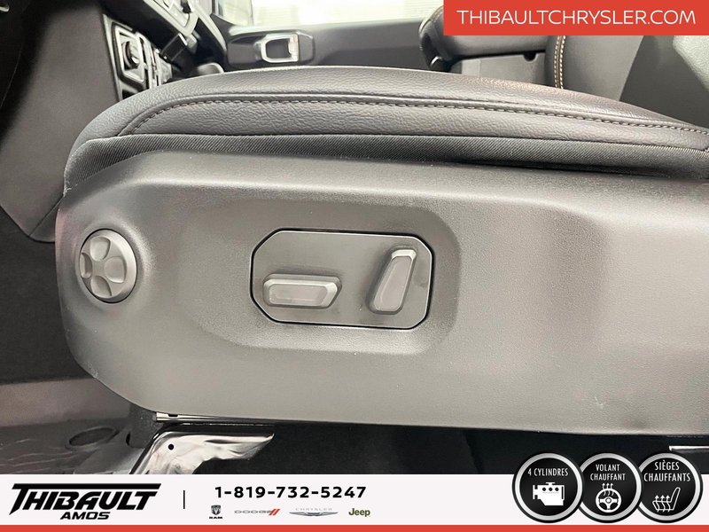 Jeep WRANGLER 4-Door SAHARA 2025