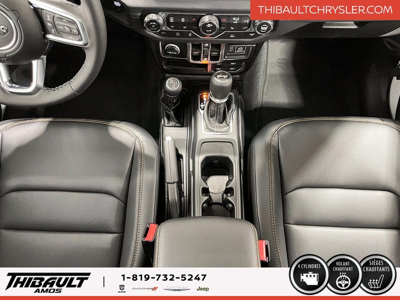 Jeep WRANGLER 4-Door SAHARA 2025