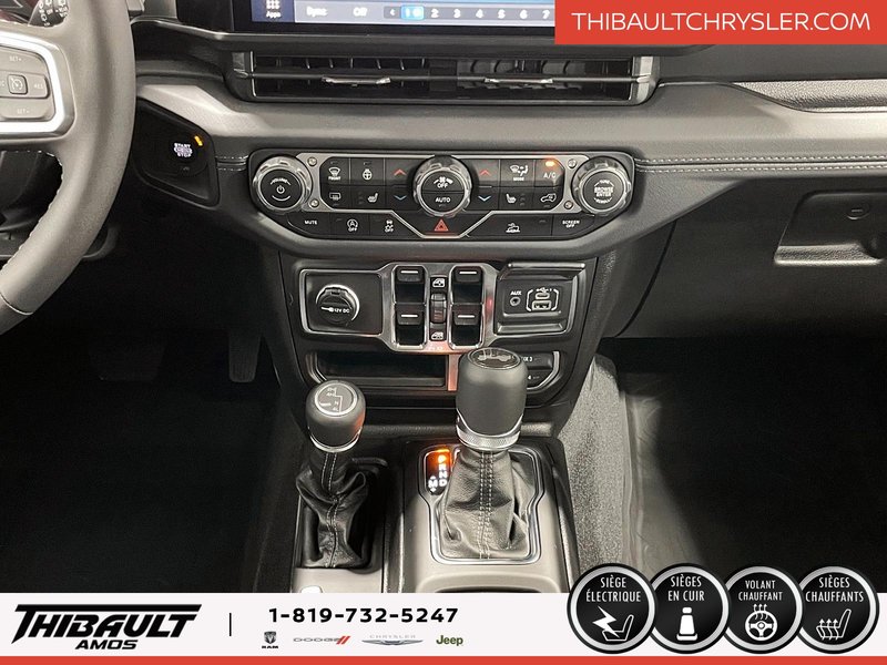 Jeep WRANGLER 4-Door SAHARA 2025
