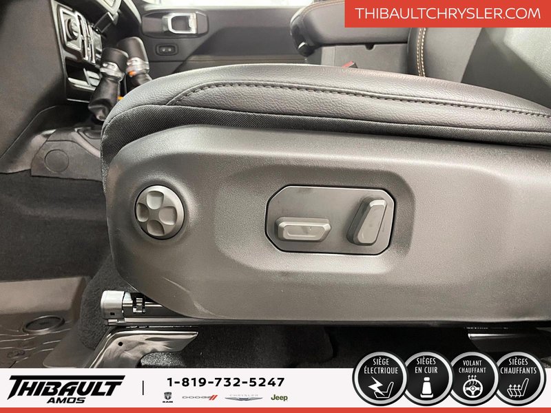 Jeep WRANGLER 4-Door SAHARA 2025
