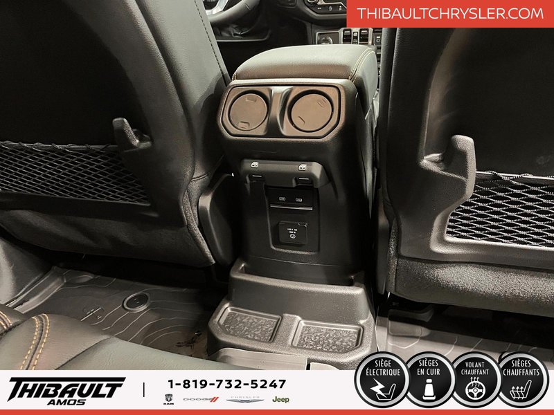 Jeep WRANGLER 4-Door SAHARA 2025