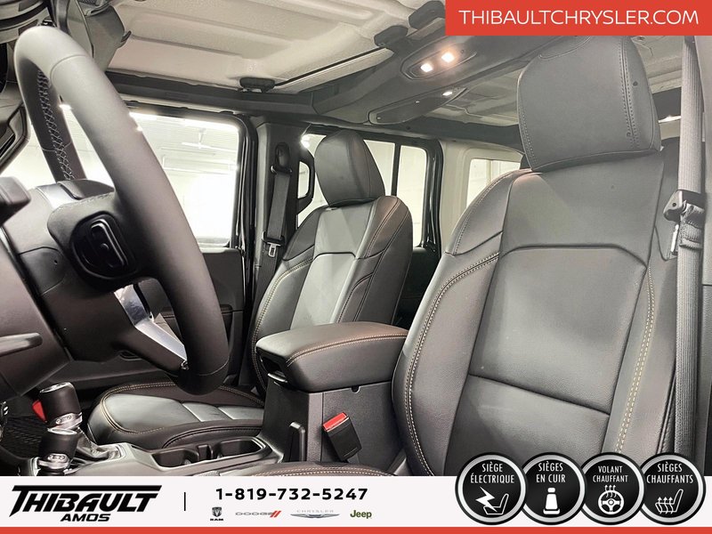 Jeep WRANGLER 4-Door SAHARA 2025