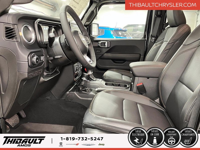 Jeep WRANGLER 4-Door SAHARA 2025