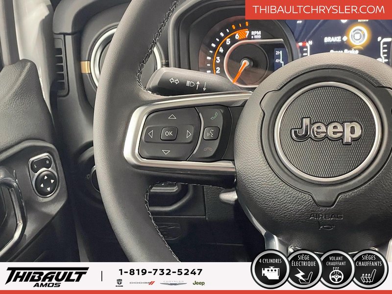 2025 Jeep WRANGLER 4-Door SAHARA