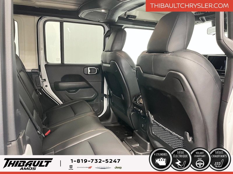 2025 Jeep WRANGLER 4-Door SAHARA