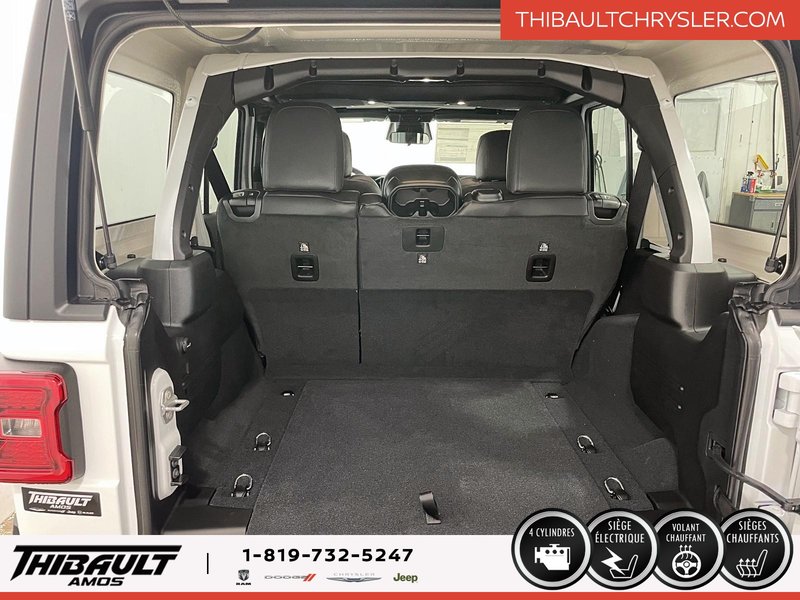 2025 Jeep WRANGLER 4-Door SAHARA