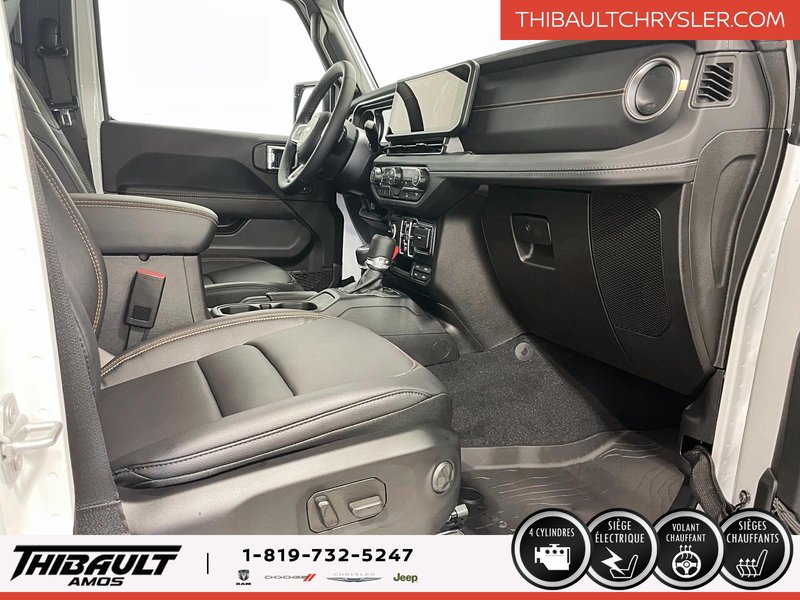 2025 Jeep WRANGLER 4-Door SAHARA