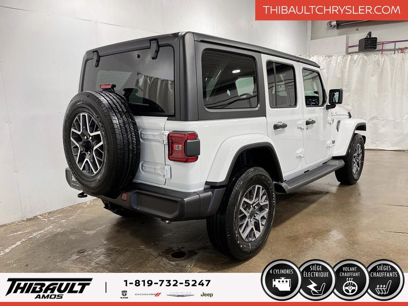 2025 Jeep WRANGLER 4-Door SAHARA