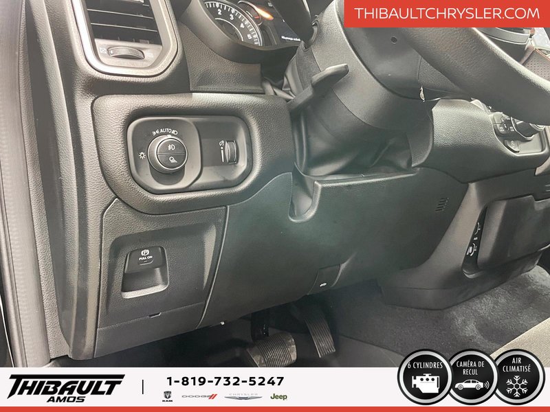 Ram 1500 TRADESMAN 2025