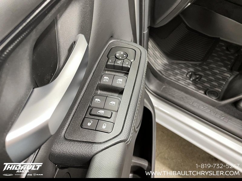 2026 Ram 1500 SPORT
