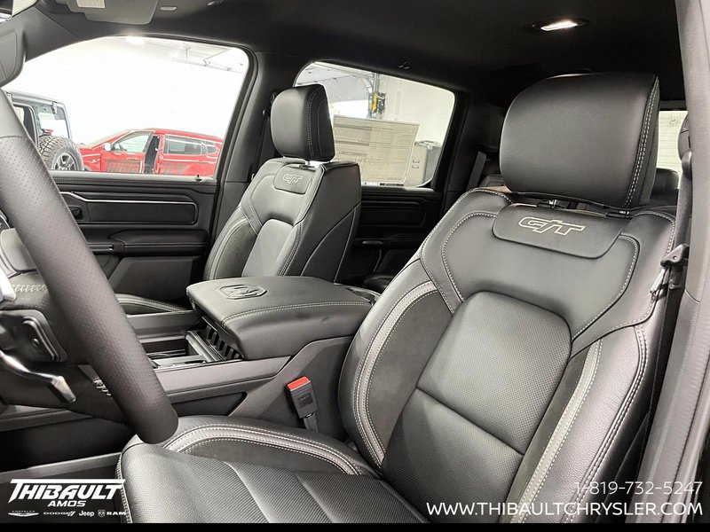2026 Ram 1500 SPORT