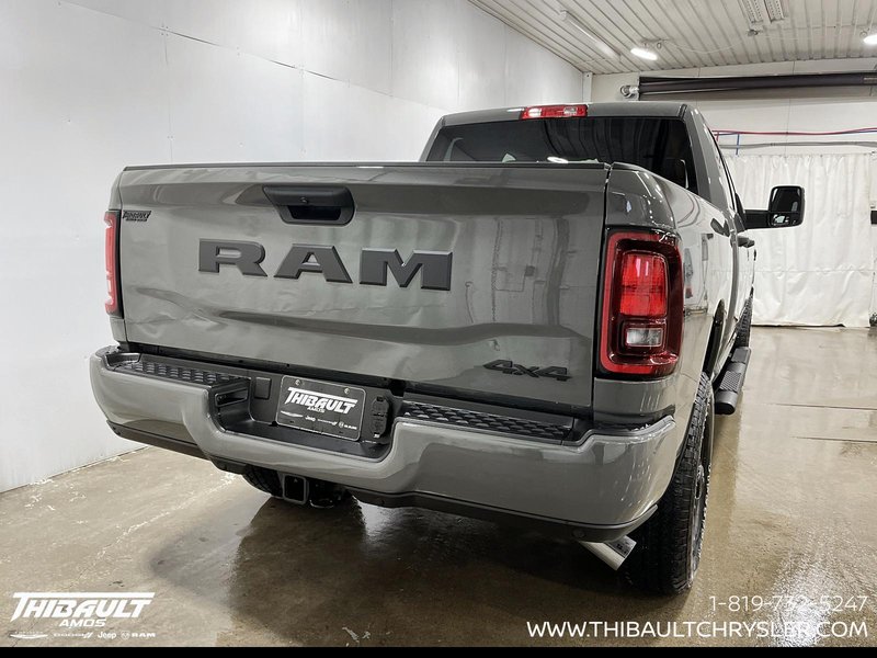 2026 Ram 2500 BLACK EXPRESS