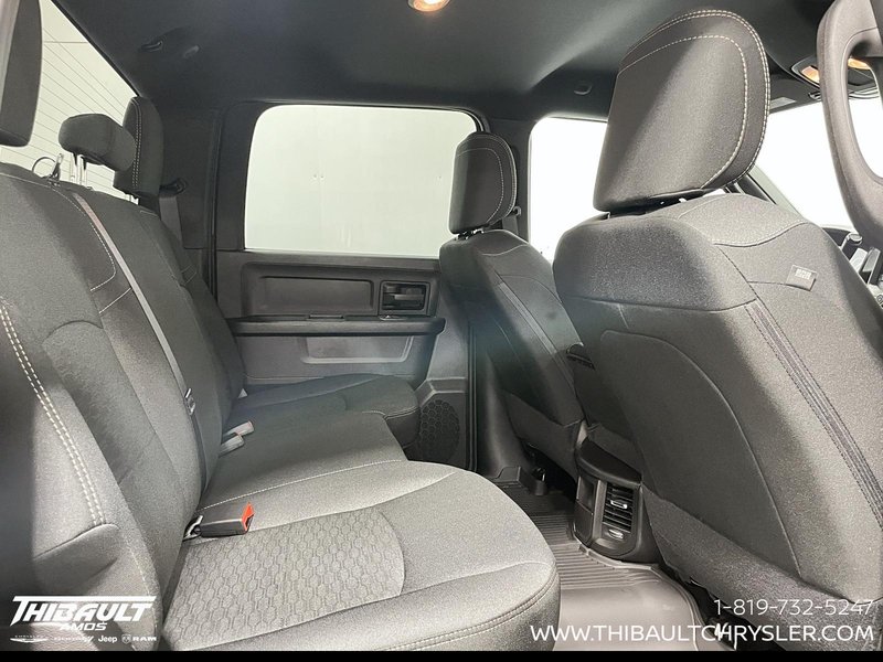 2026 Ram 2500 BLACK EXPRESS