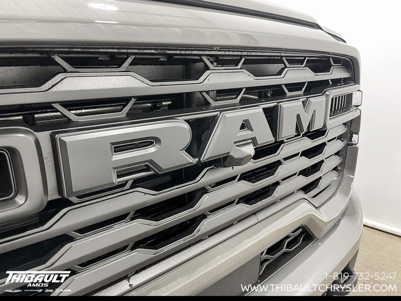 2026 Ram 2500 BLACK EXPRESS