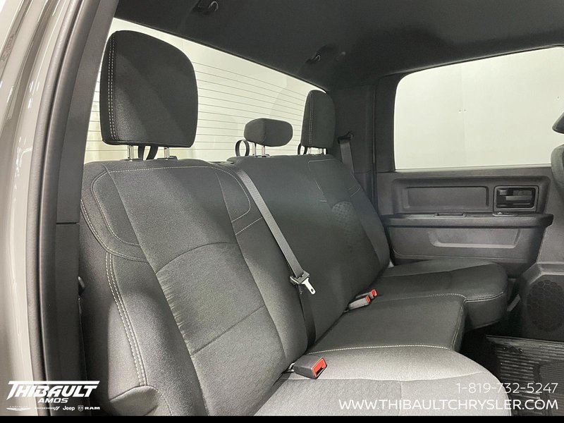 2026 Ram 2500 BLACK EXPRESS