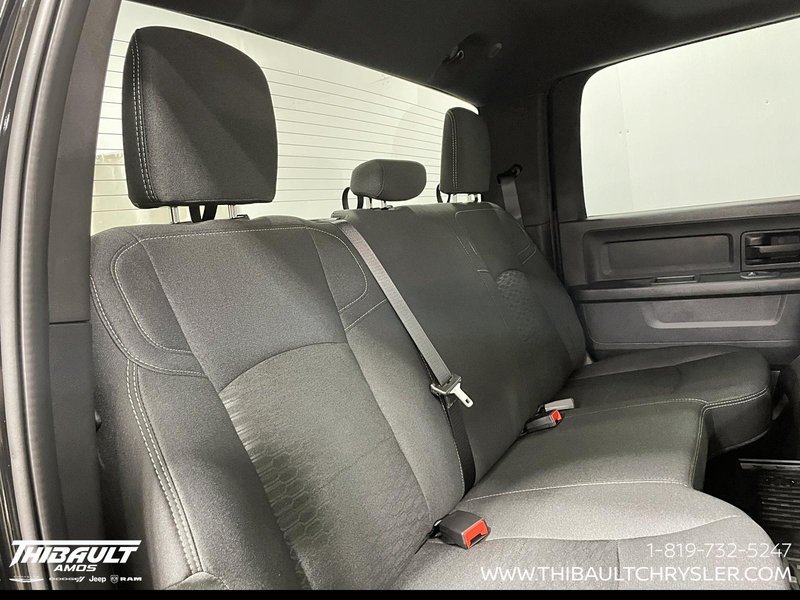 2026 Ram 2500 BLACK EXPRESS