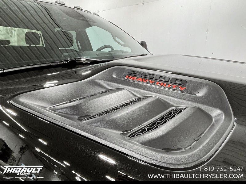 2026 Ram 2500 BLACK EXPRESS