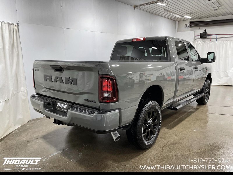 2026 Ram 2500 BLACK EXPRESS