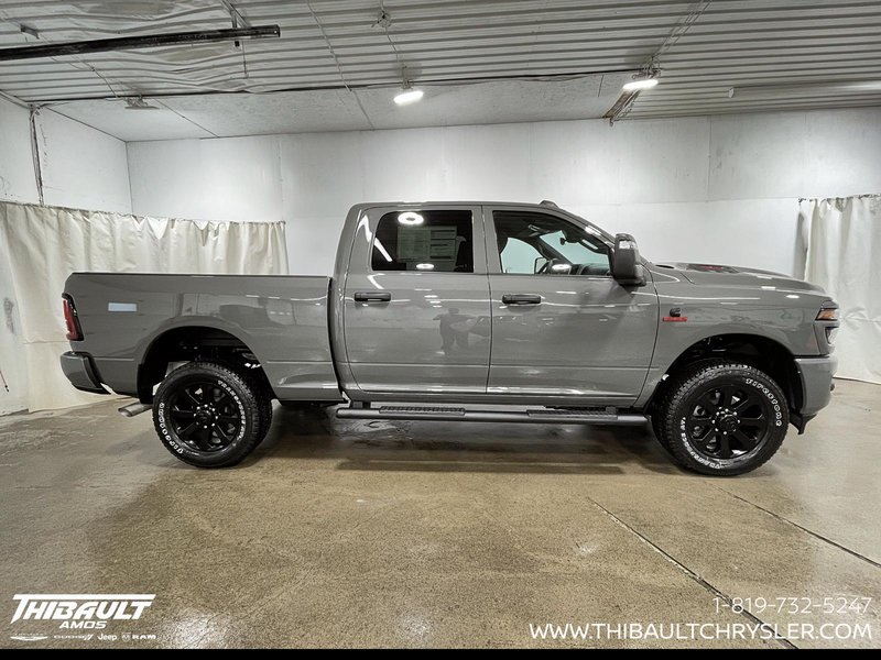 2026 Ram 2500 BLACK EXPRESS