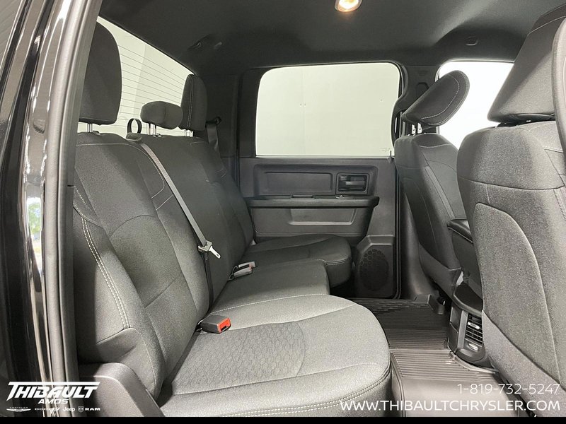 2026 Ram 2500 BLACK EXPRESS