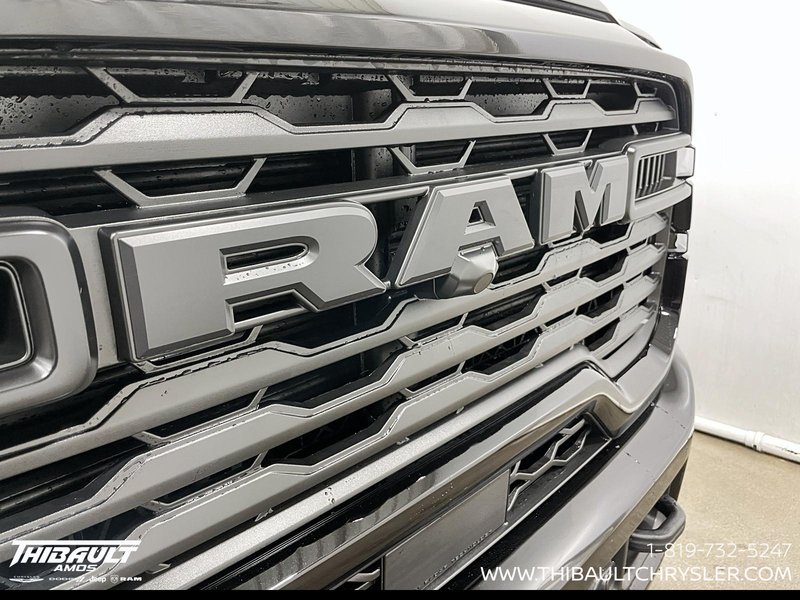 2026 Ram 2500 BLACK EXPRESS