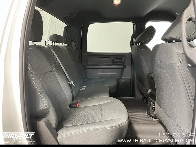 2026 Ram 2500 BLACK EXPRESS