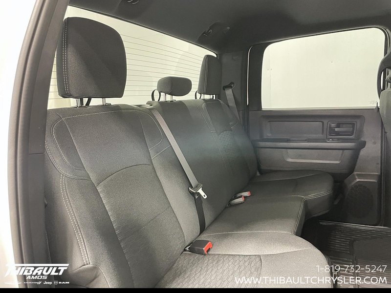 2026 Ram 2500 BLACK EXPRESS
