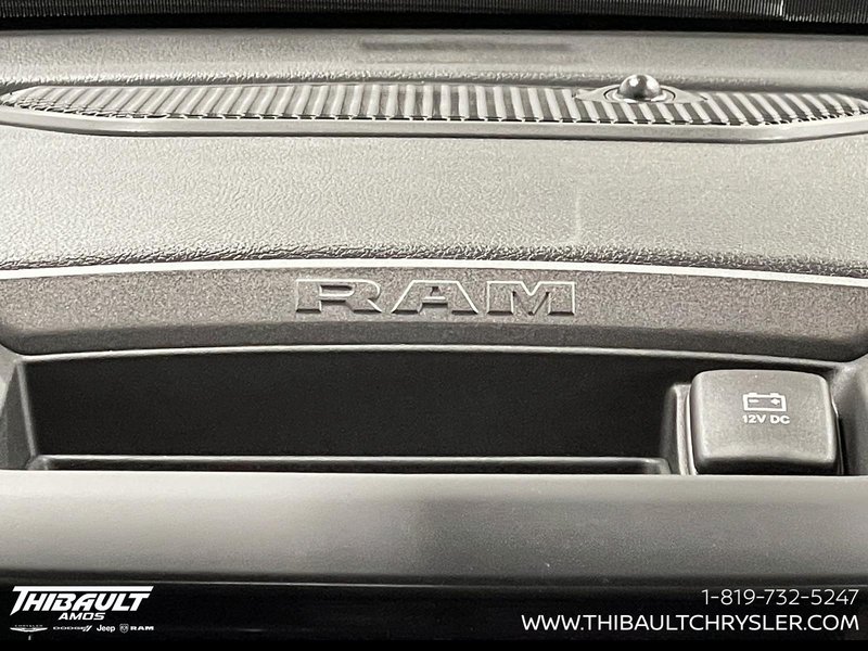 2026 Ram 2500 BLACK EXPRESS