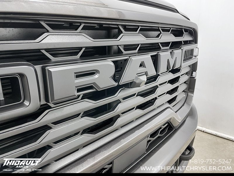2026 Ram 2500 BLACK EXPRESS